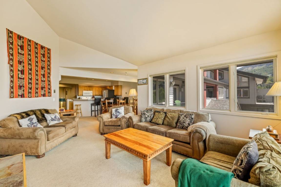 Steamboat  Springs, CO 80487,1724 Ski Time Square DR #R5