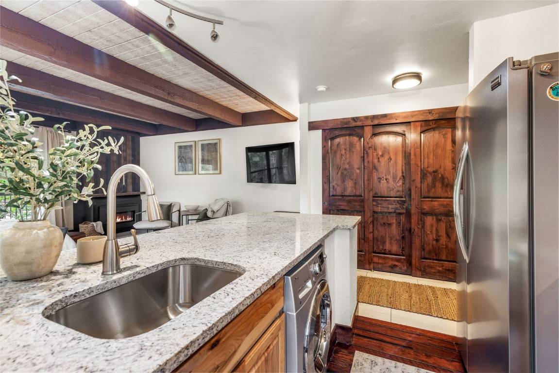 Breckenridge, CO 80424,180 Broken Lance DR #1