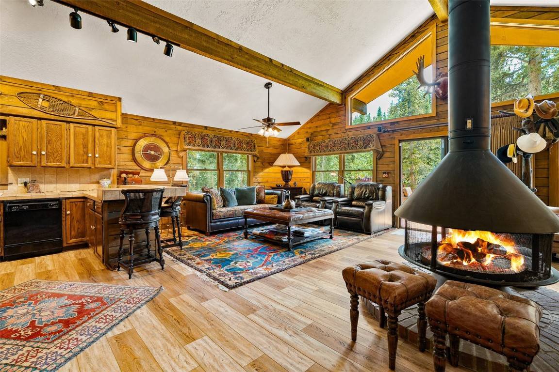 Breckenridge, CO 80424,359 Wagon RD