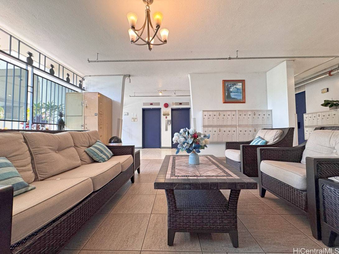 Honolulu, HI 96814,1650 Kanunu ST #913