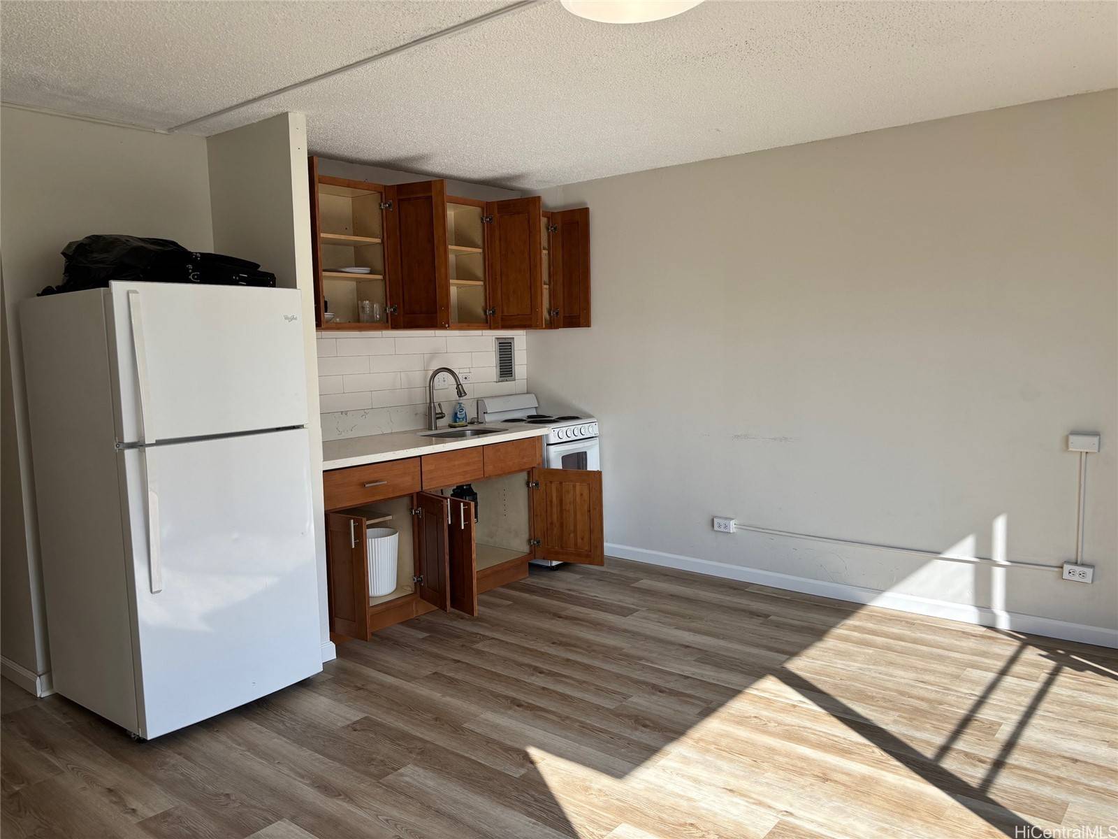 Honolulu, HI 96814,1650 Kanunu ST #209