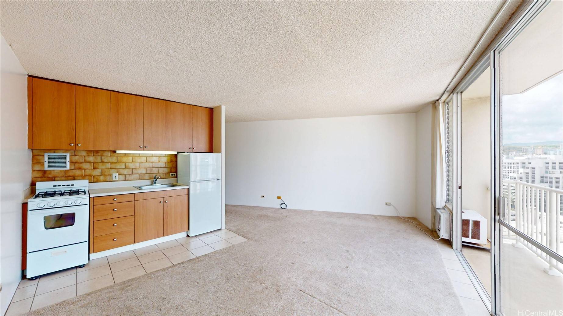 Honolulu, HI 96814,750 Amana ST #1705