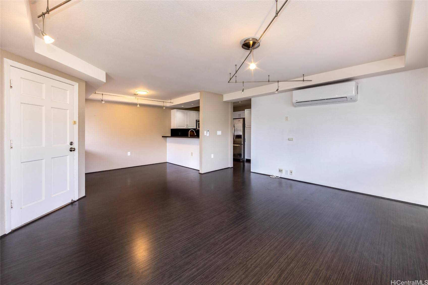 Kapolei, HI 96707,92-1475 Aliinui DR #20B