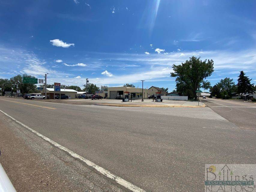 Culbertson, MT 59218,4 6th ST E