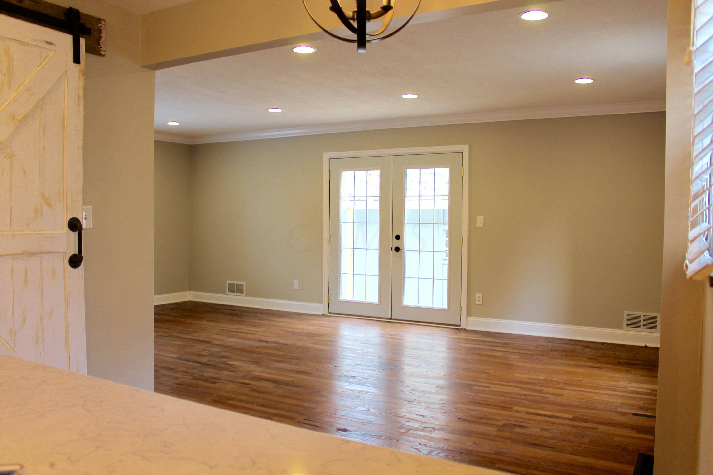 Columbus, OH 43209,147 N Merkle Road