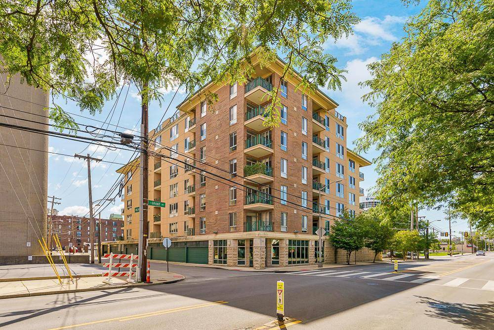 Columbus, OH 43215,196 S Grant Avenue #307