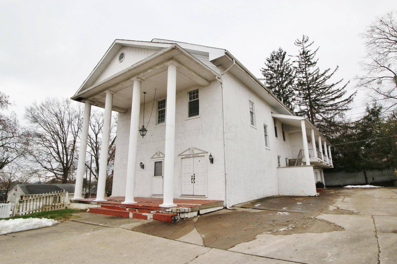 Zanesville, OH 43701,1523 Maple Avenue
