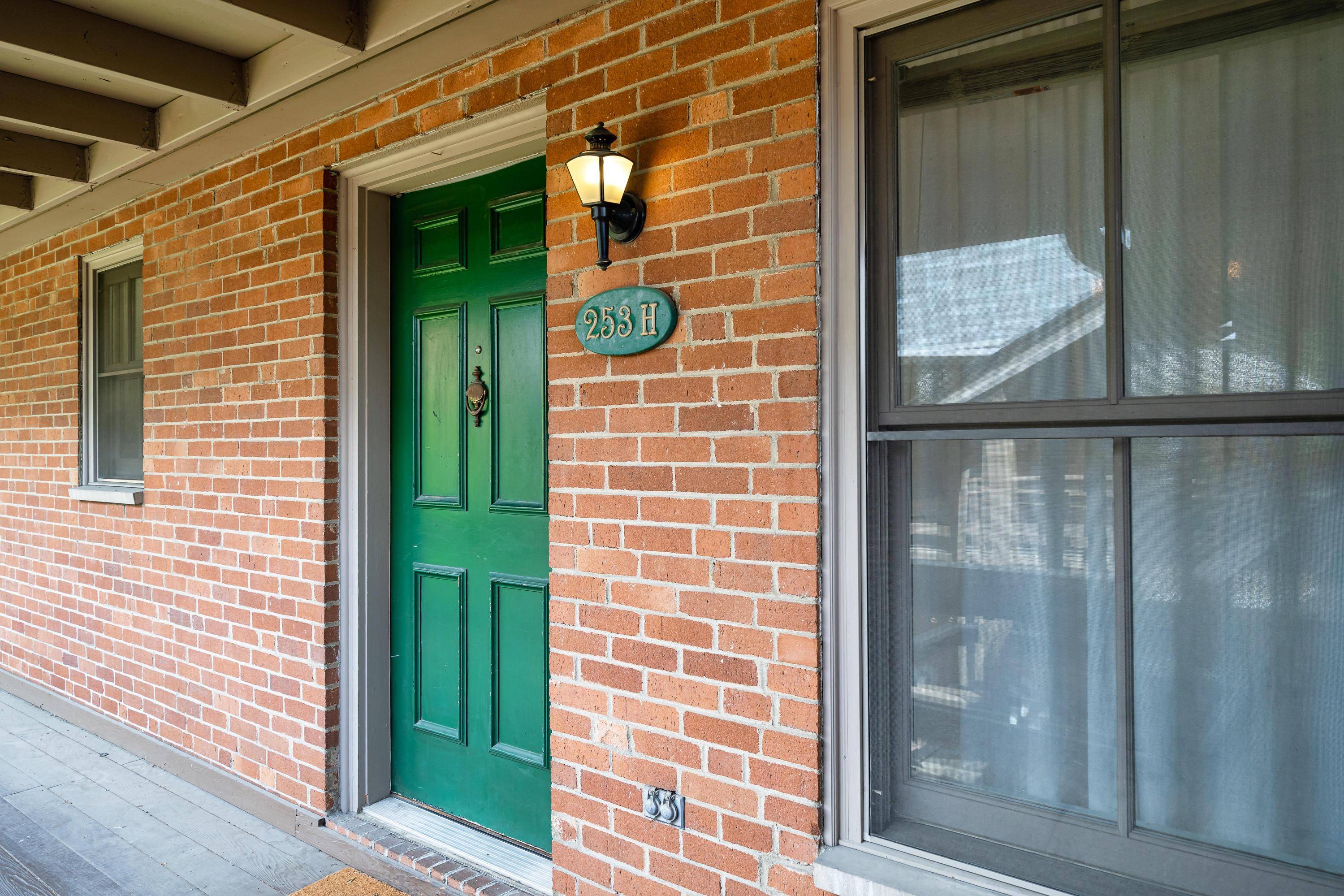 Columbus, OH 43206,253 E Kossuth Street #H