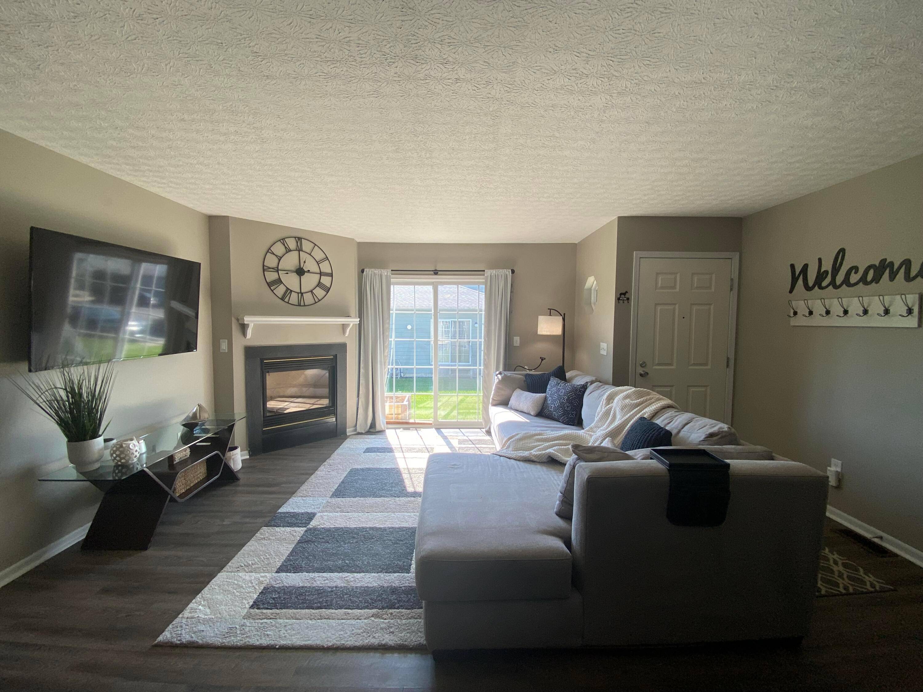 Columbus, OH 43230,4098 Blendon Way Drive #98E