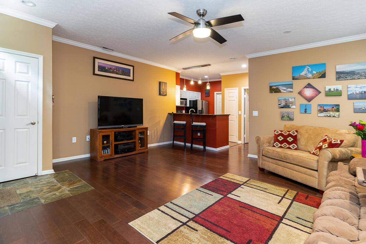 Columbus, OH 43215,40 Victorian Gate Way