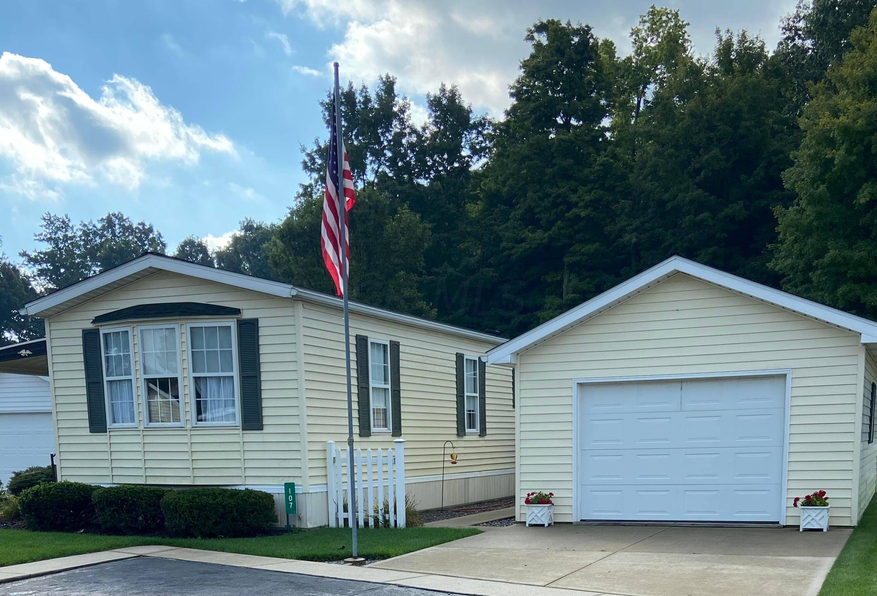 Marion, OH 43302,3200 Smeltzer Road #Lot # 107