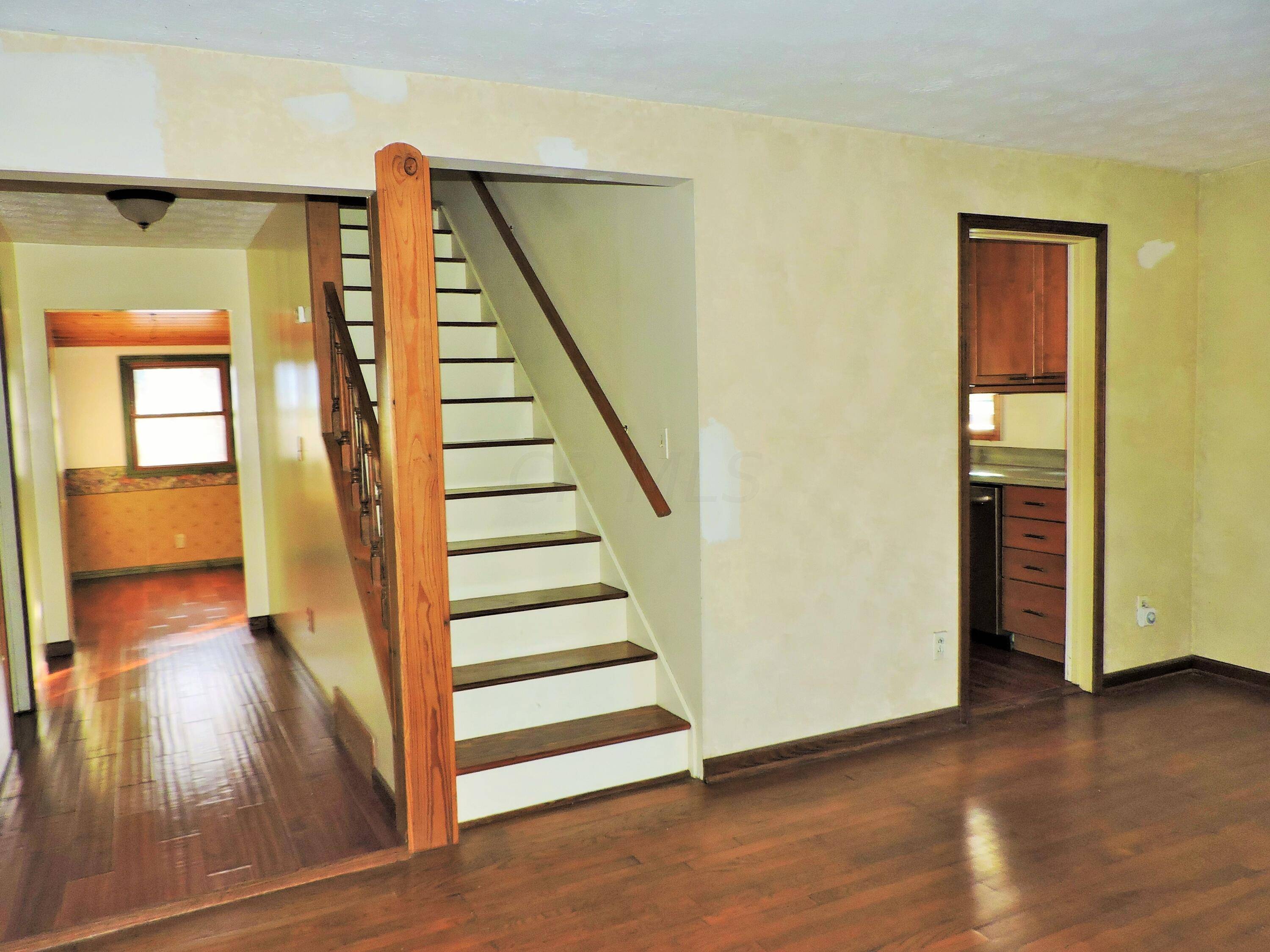 North Olmsted, OH 44070,4435 Root Road