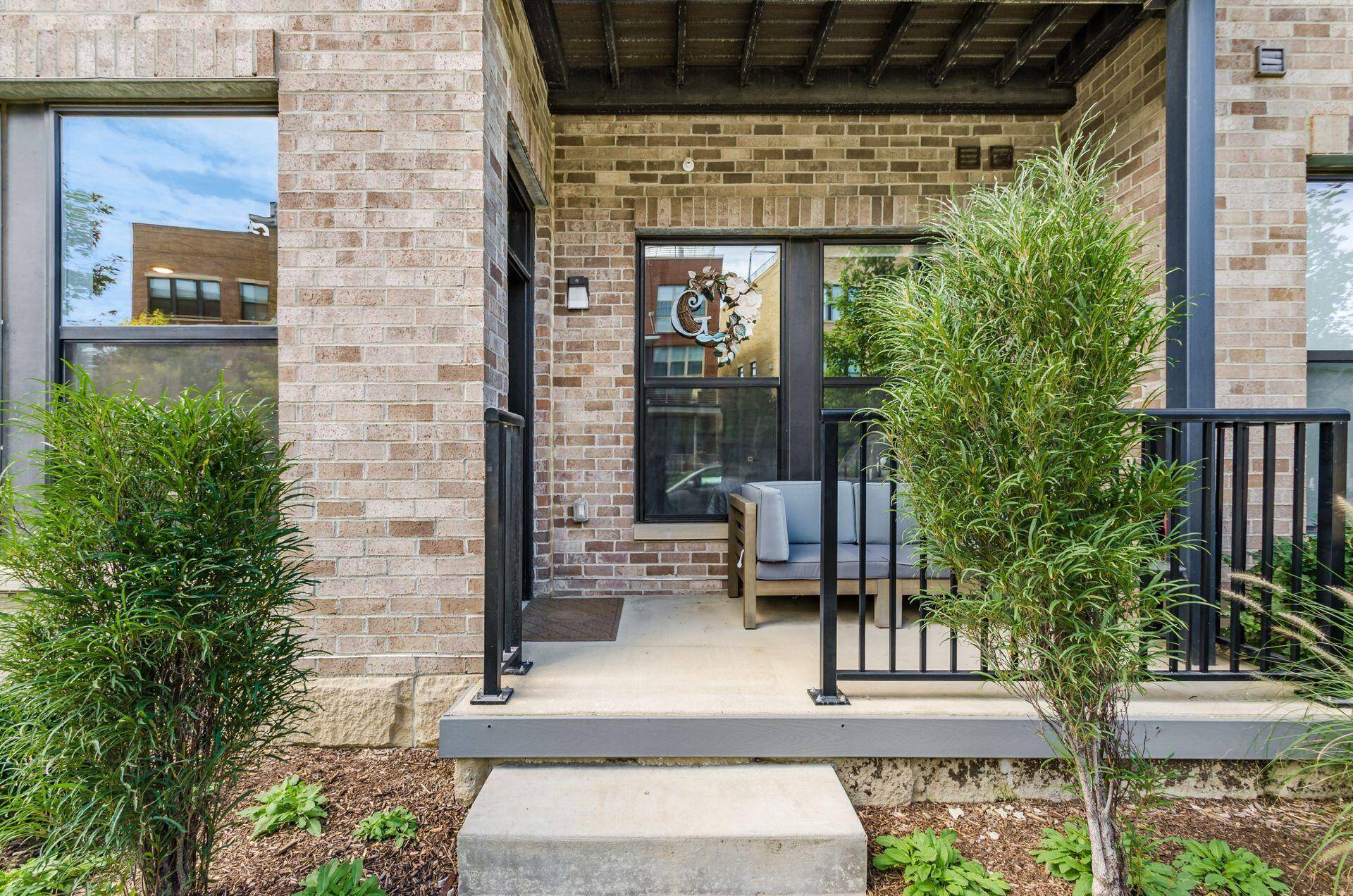 Columbus, OH 43215,751 N 6th Street #107