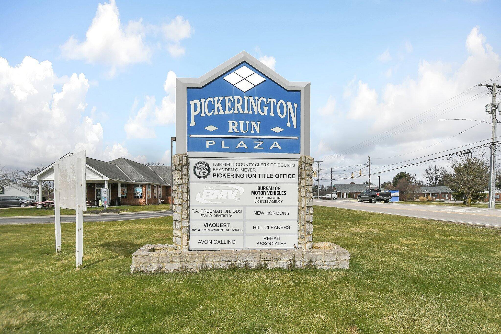 Pickerington, OH 43147,473 Hill Road