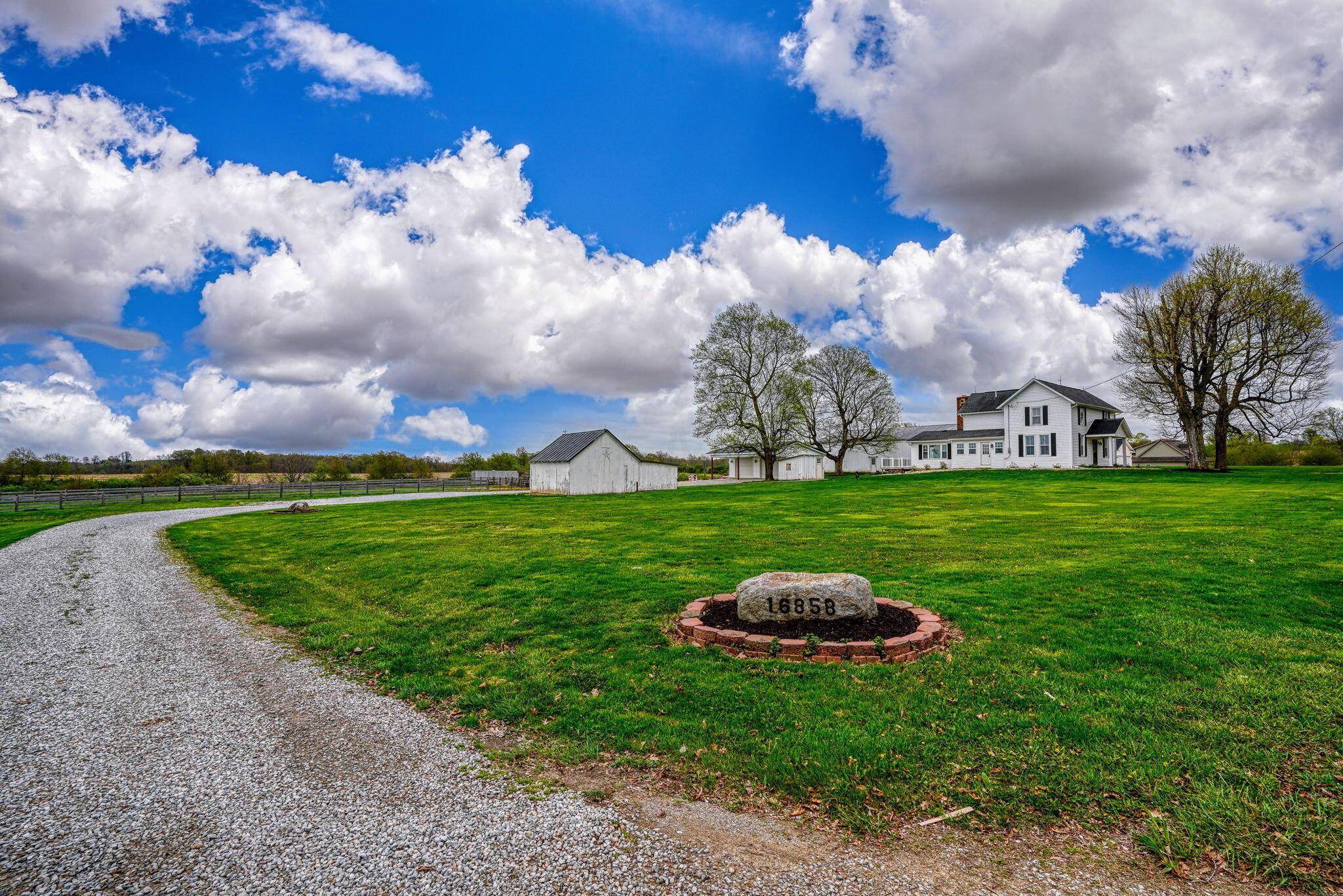 Ashville, OH 43103,16858 Ringgold Northern Road