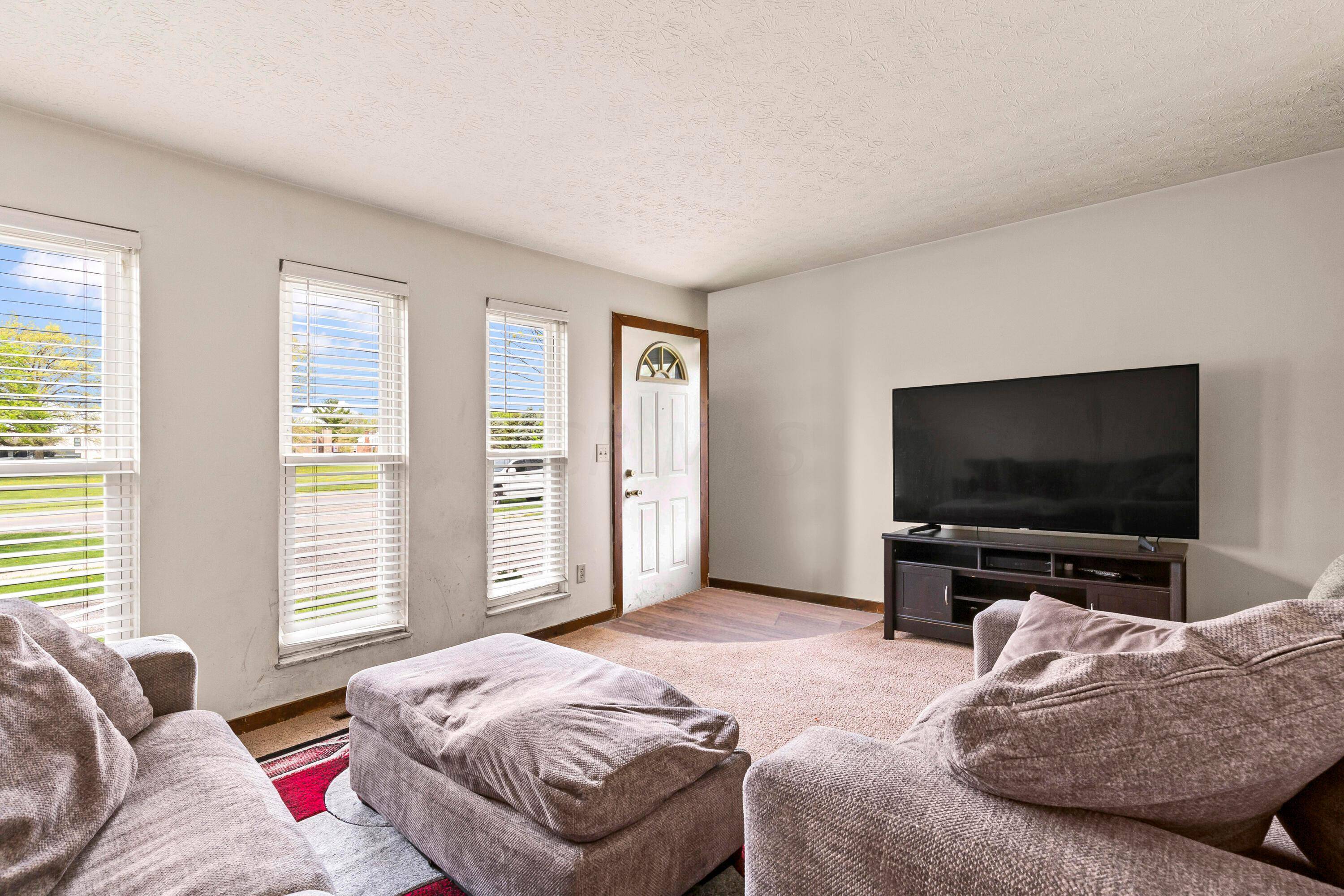 Powell, OH 43065,80728074 Smoky Row Road