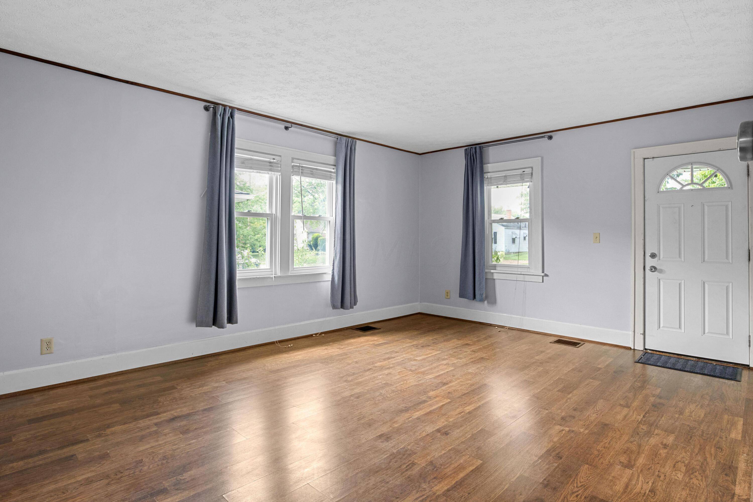 Columbus, OH 43214,435 E Jeffrey Place