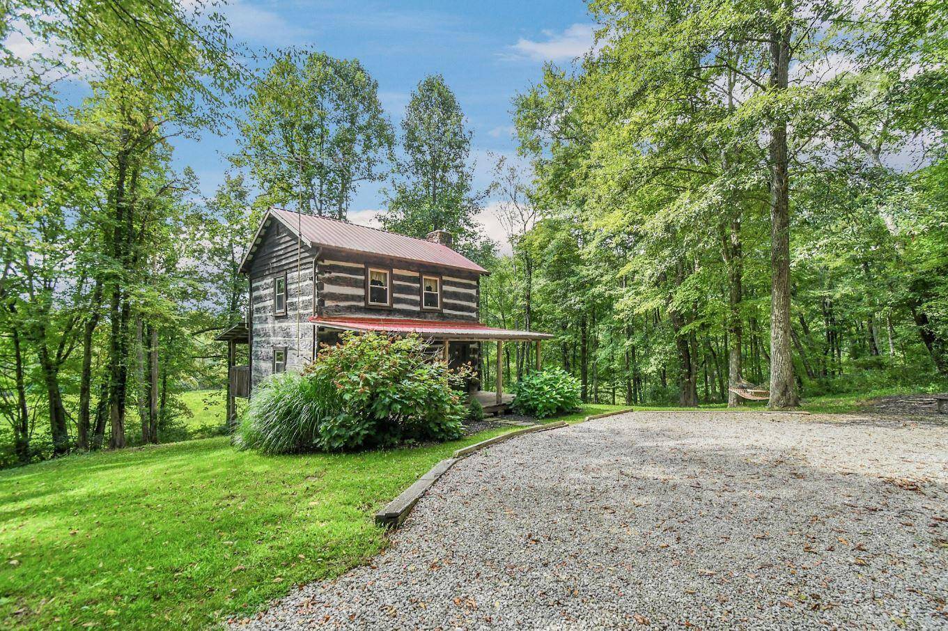 Rockbridge, OH 43149,14635 Little Cola Road