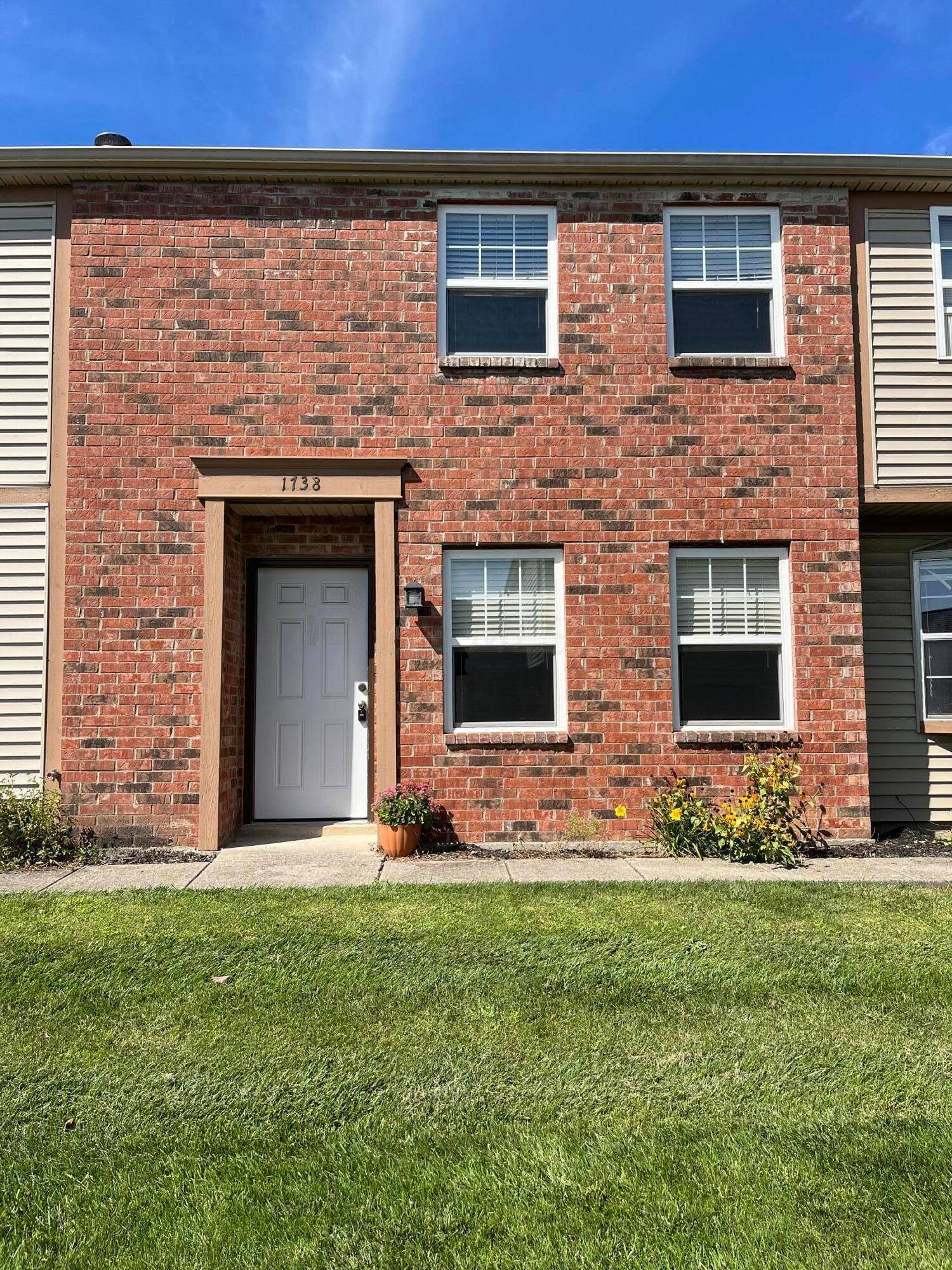 Columbus, OH 43235,1738 Queensbridge Drive #E
