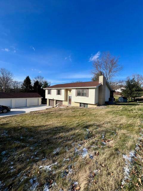 Marietta, OH 45750,445 Sandhill Road