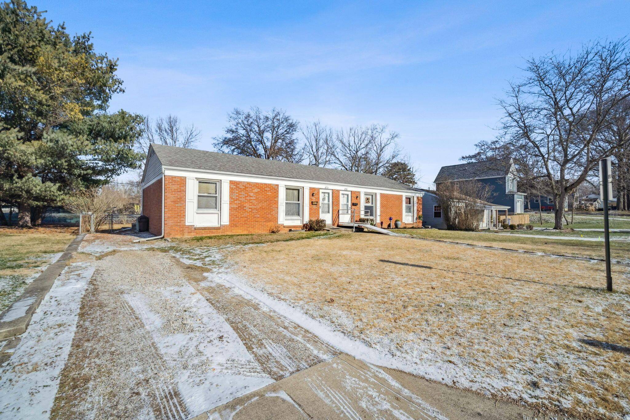 Columbus, OH 43214,470472 Rosslyn Avenue