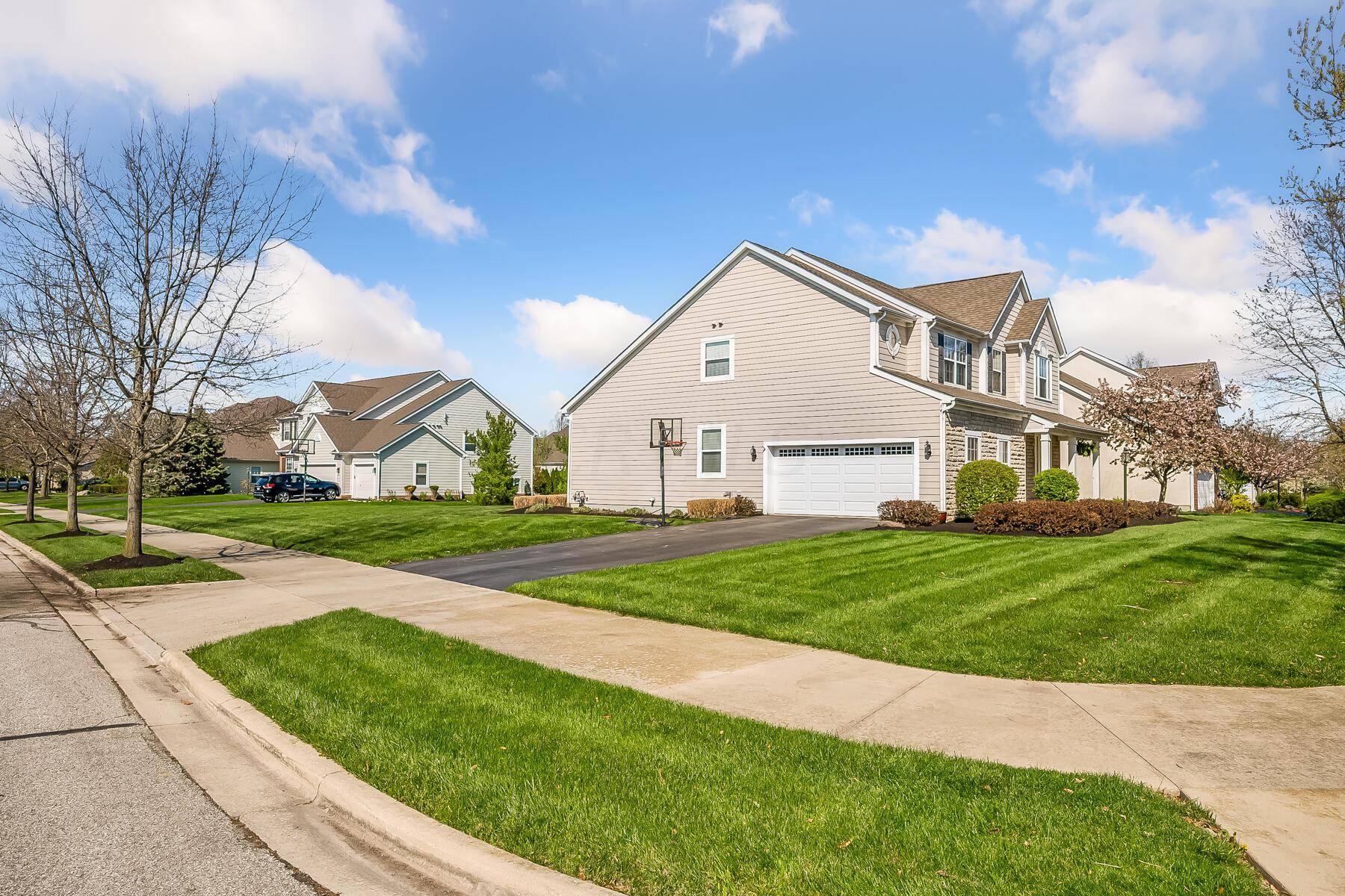 Dublin, OH 43016,7198 Springview Lane