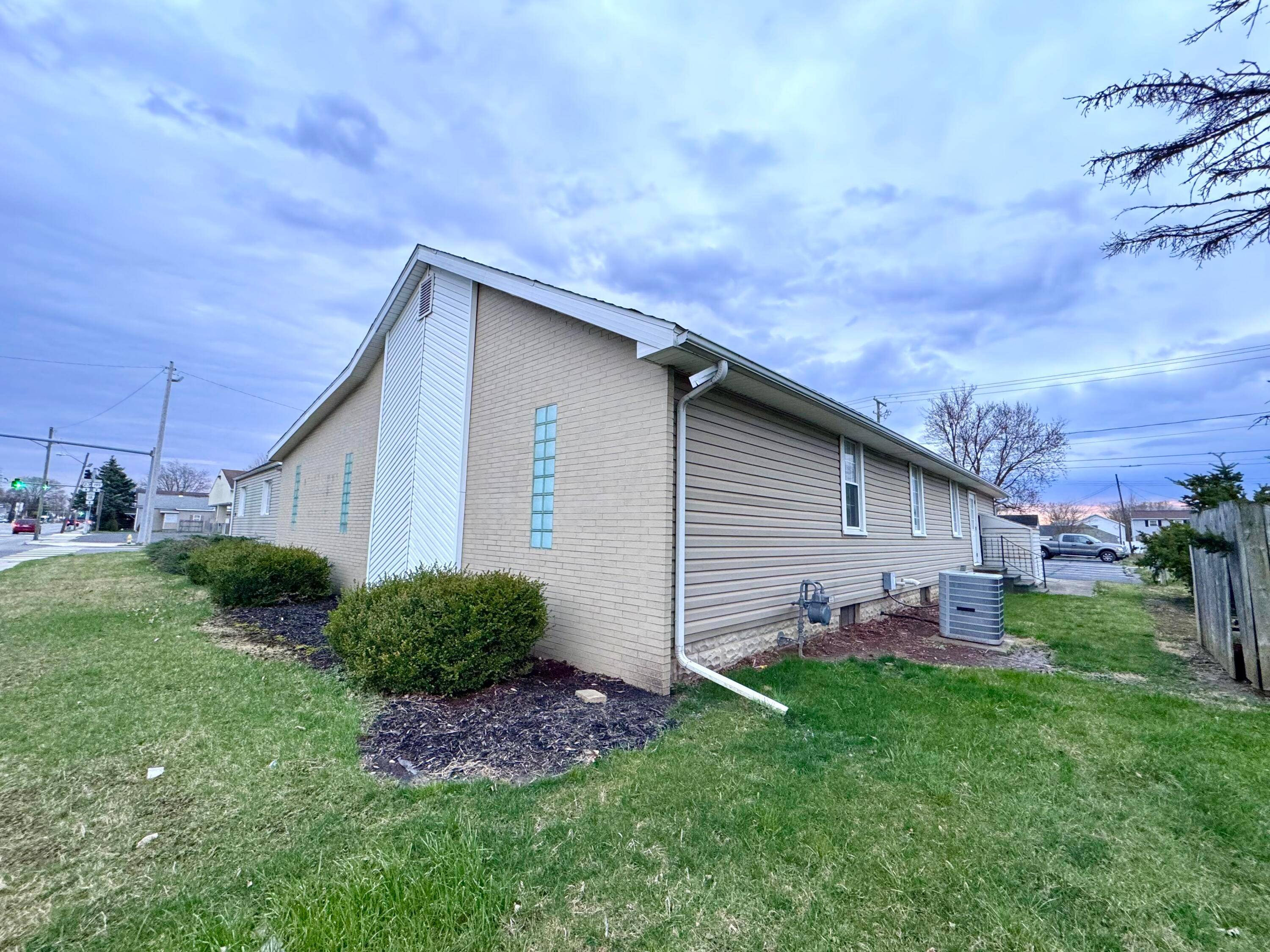 Fostoria, OH 44830,201 W Lytle Street