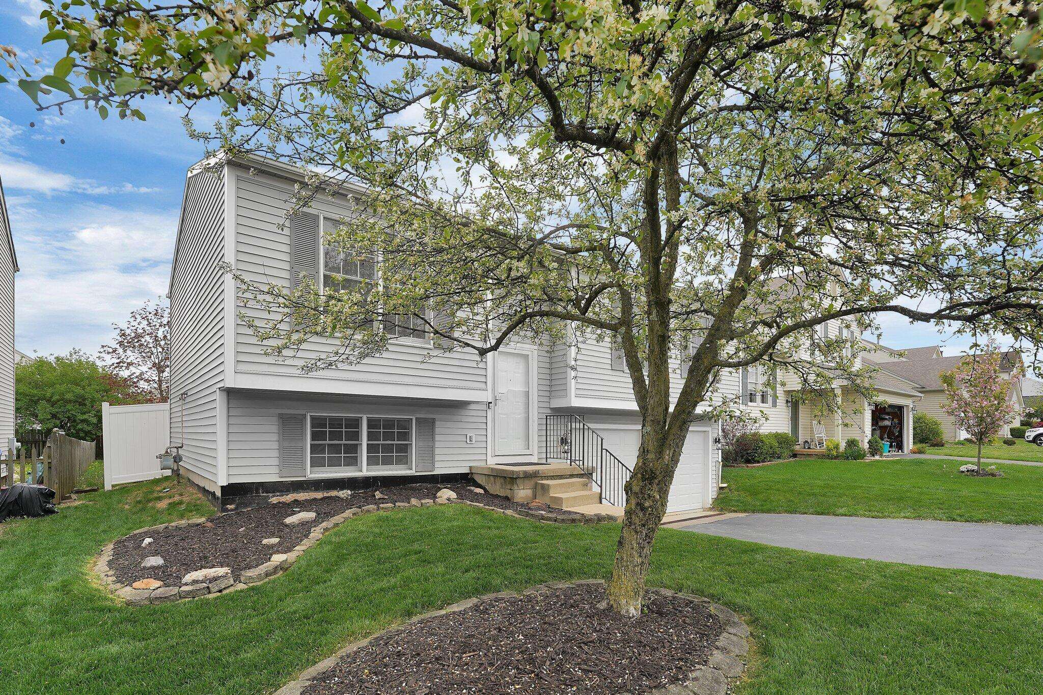 Grove City, OH 43123,2106 Forestwind Drive