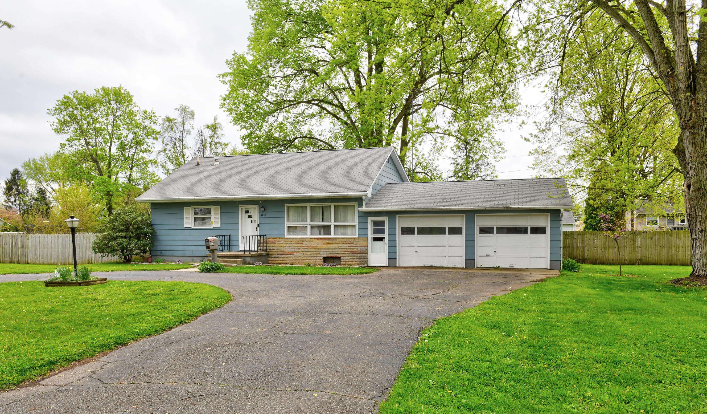 Newark, OH 43055,1843 Reddington Road