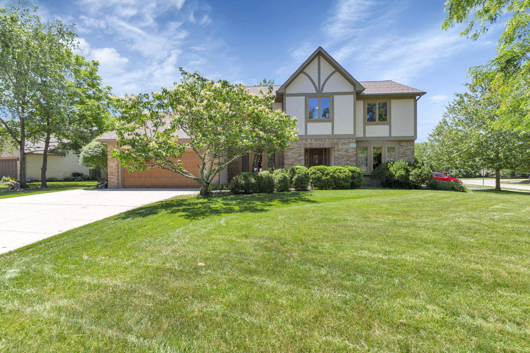 Westerville, OH 43081,631 Hickory View Court