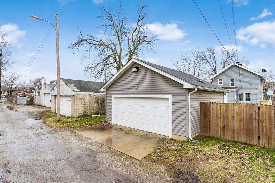 Columbus, OH 43207,386 E Welch Avenue