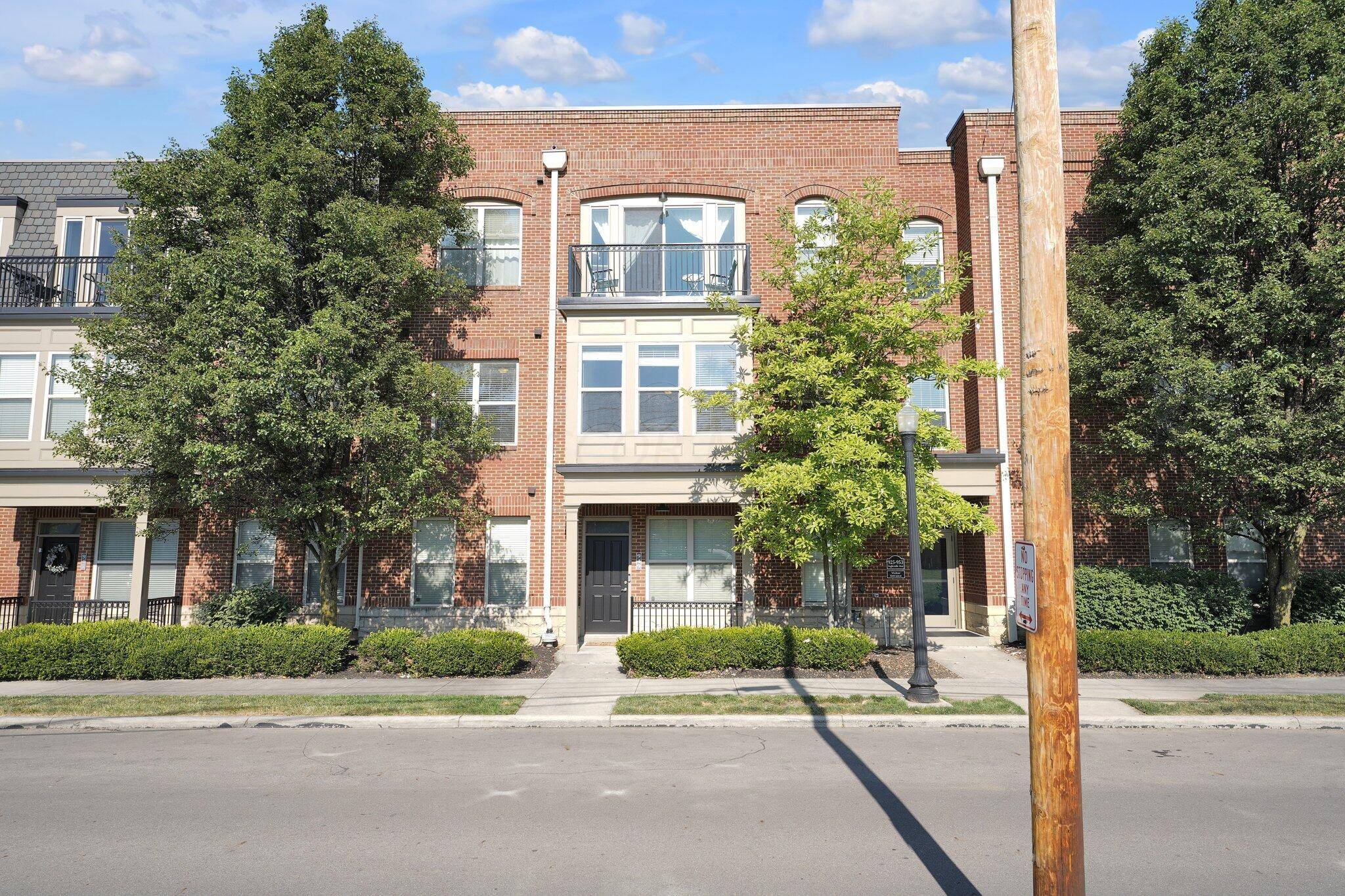 Columbus, OH 43215,953 Ingleside Avenue #206