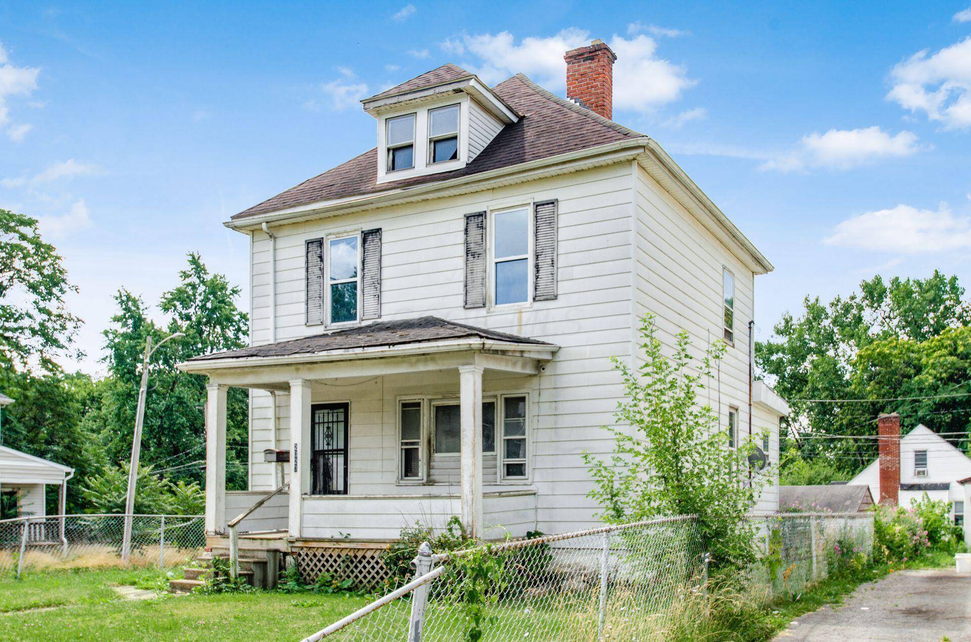 Columbus, OH 43223,2027 Floral Avenue
