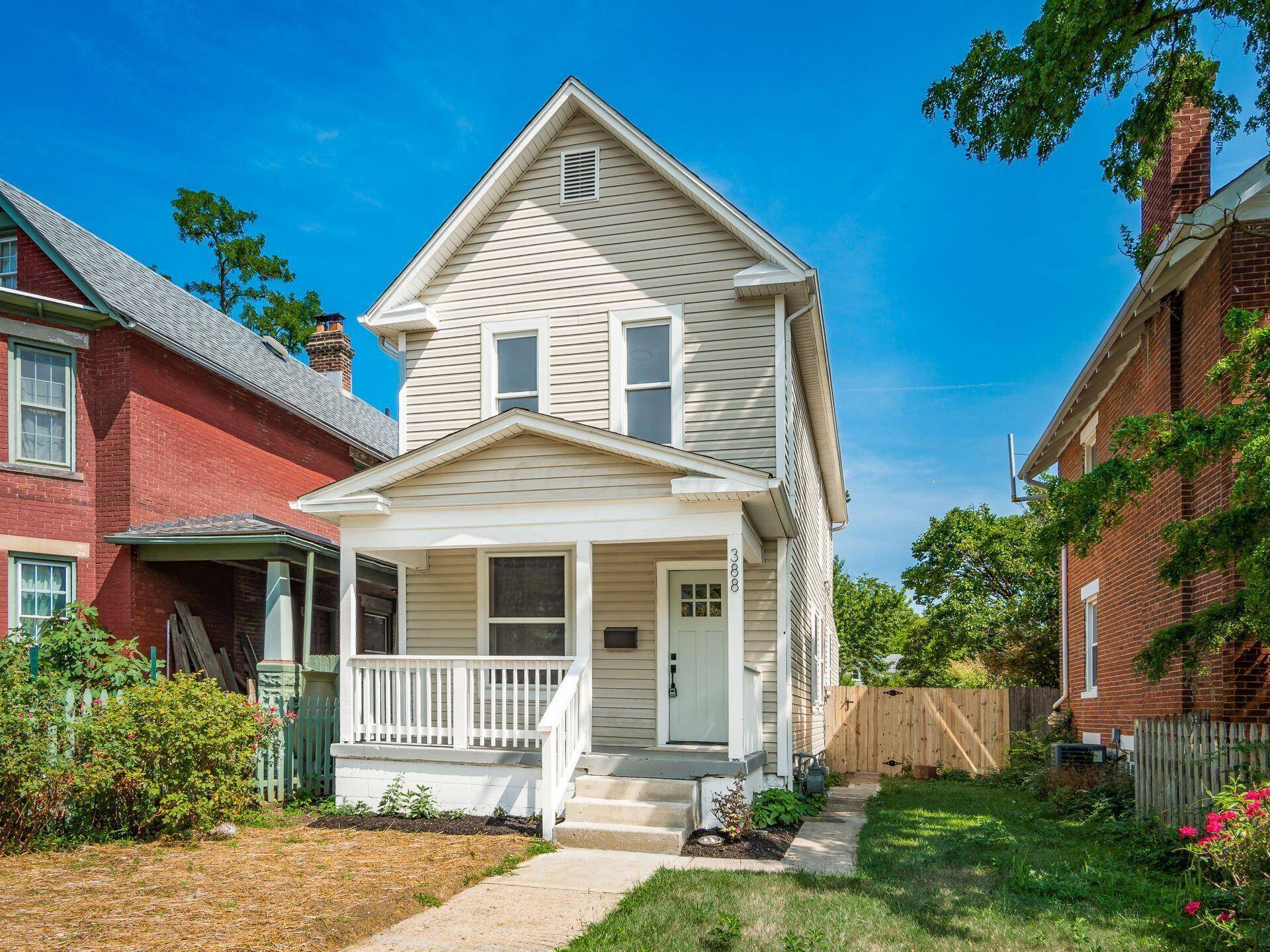 Columbus, OH 43207,388 E Morrill Avenue