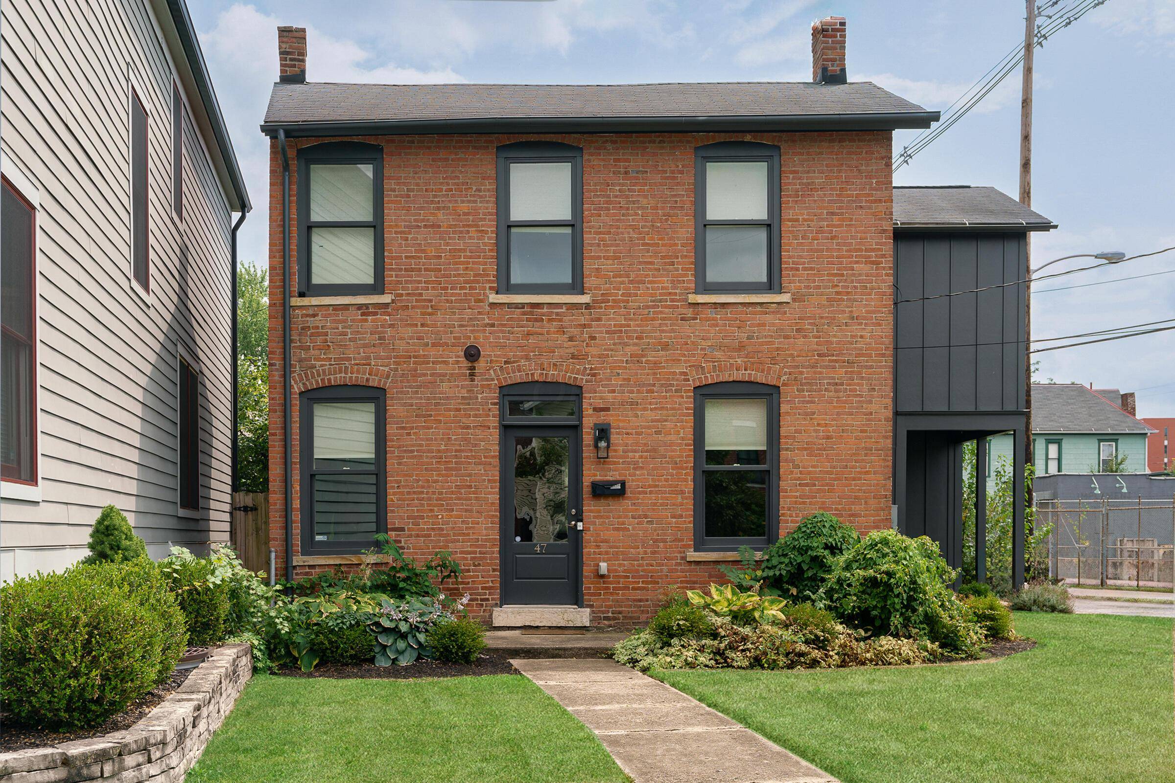 Columbus, OH 43201,47 E 4th Avenue
