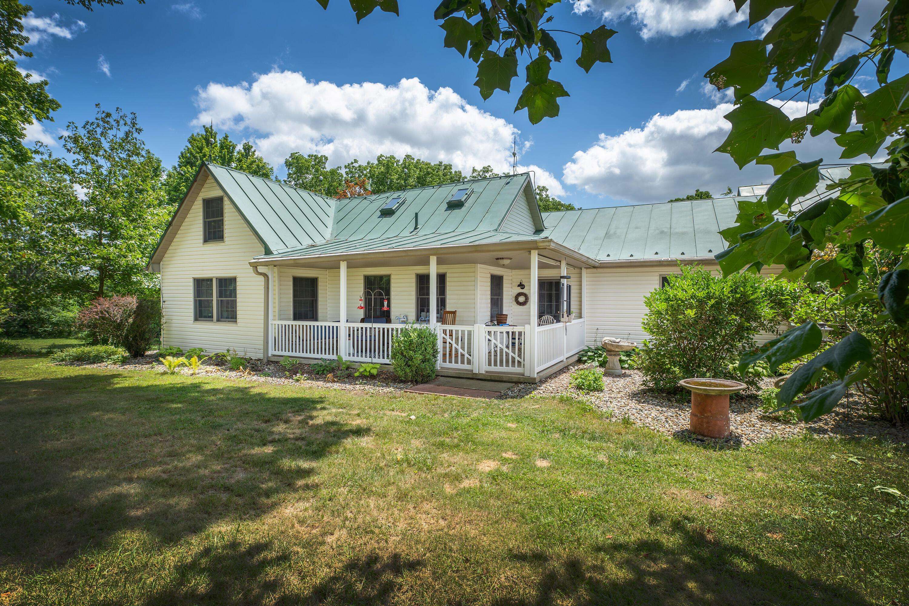 Gambier, OH 43022,17720 Glen Road