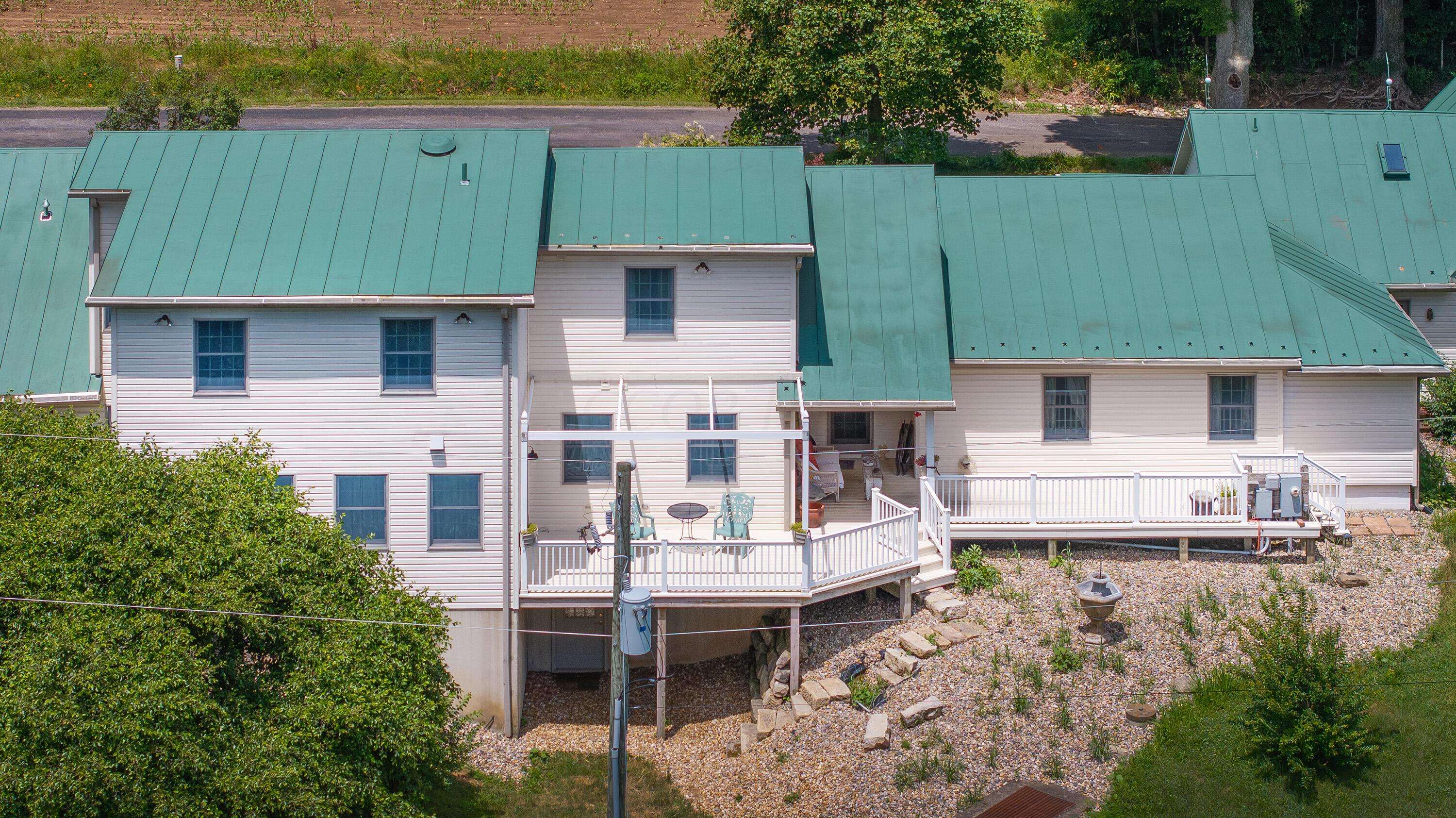 Gambier, OH 43022,17720 Glen Road