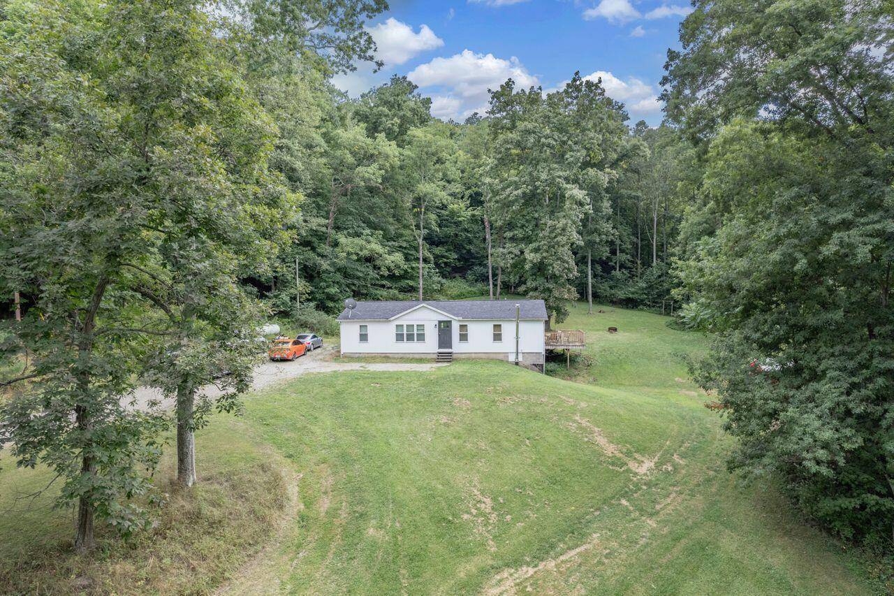 Dresden, OH 43821,37685 Township Rd 437A