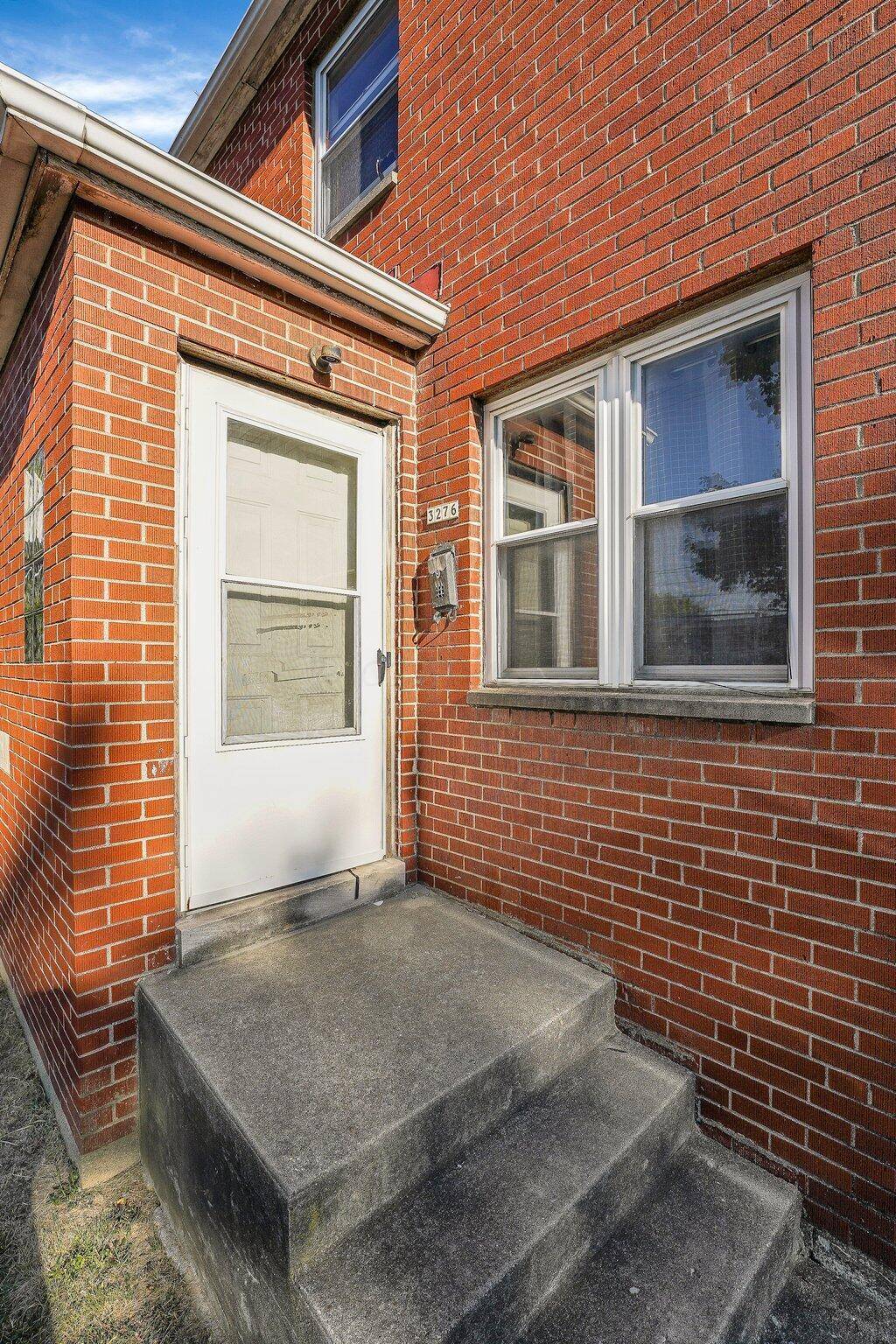 Columbus, OH 43204,32763278 Sullivant Avenue