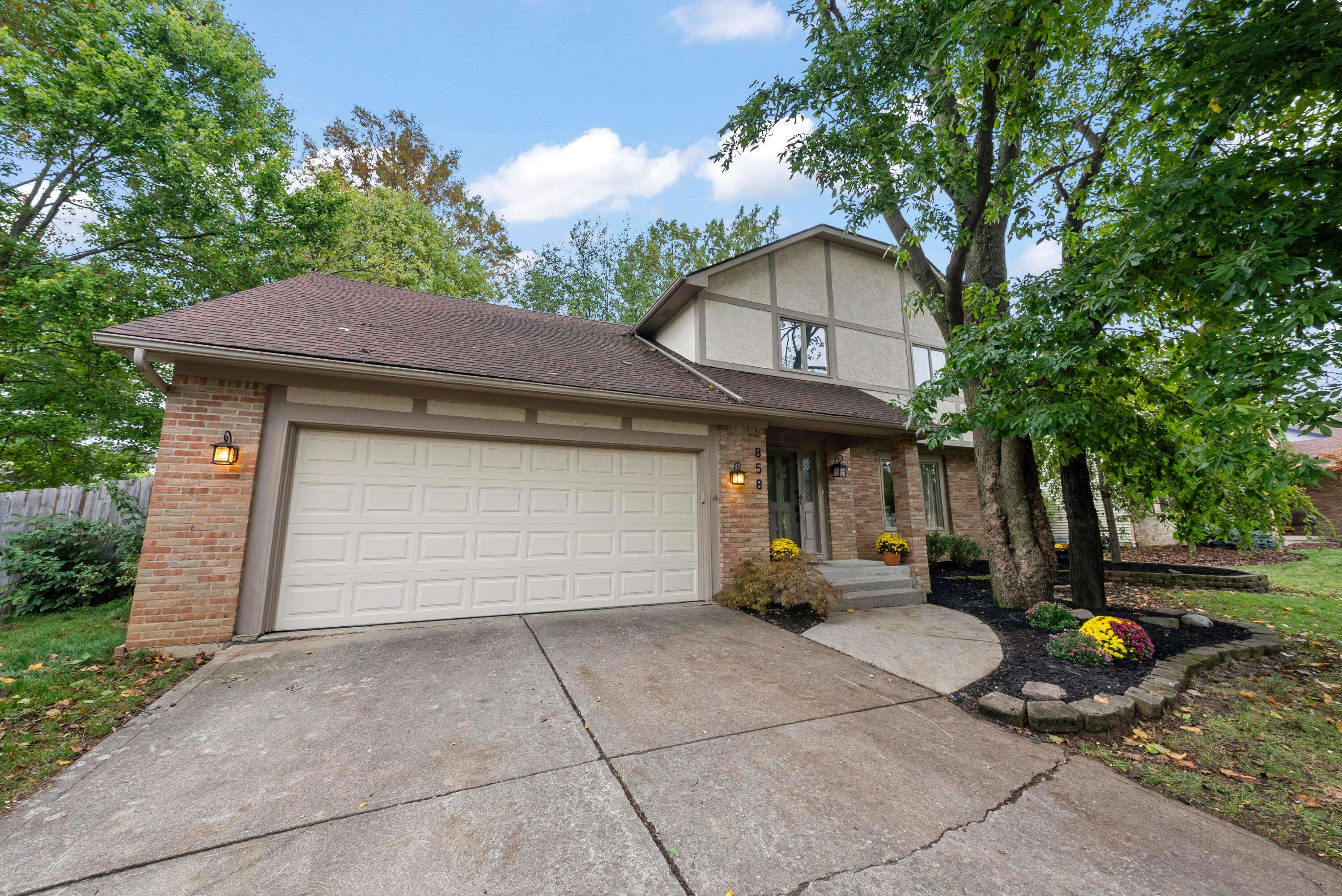 Westerville, OH 43081,858 Knebworth Court