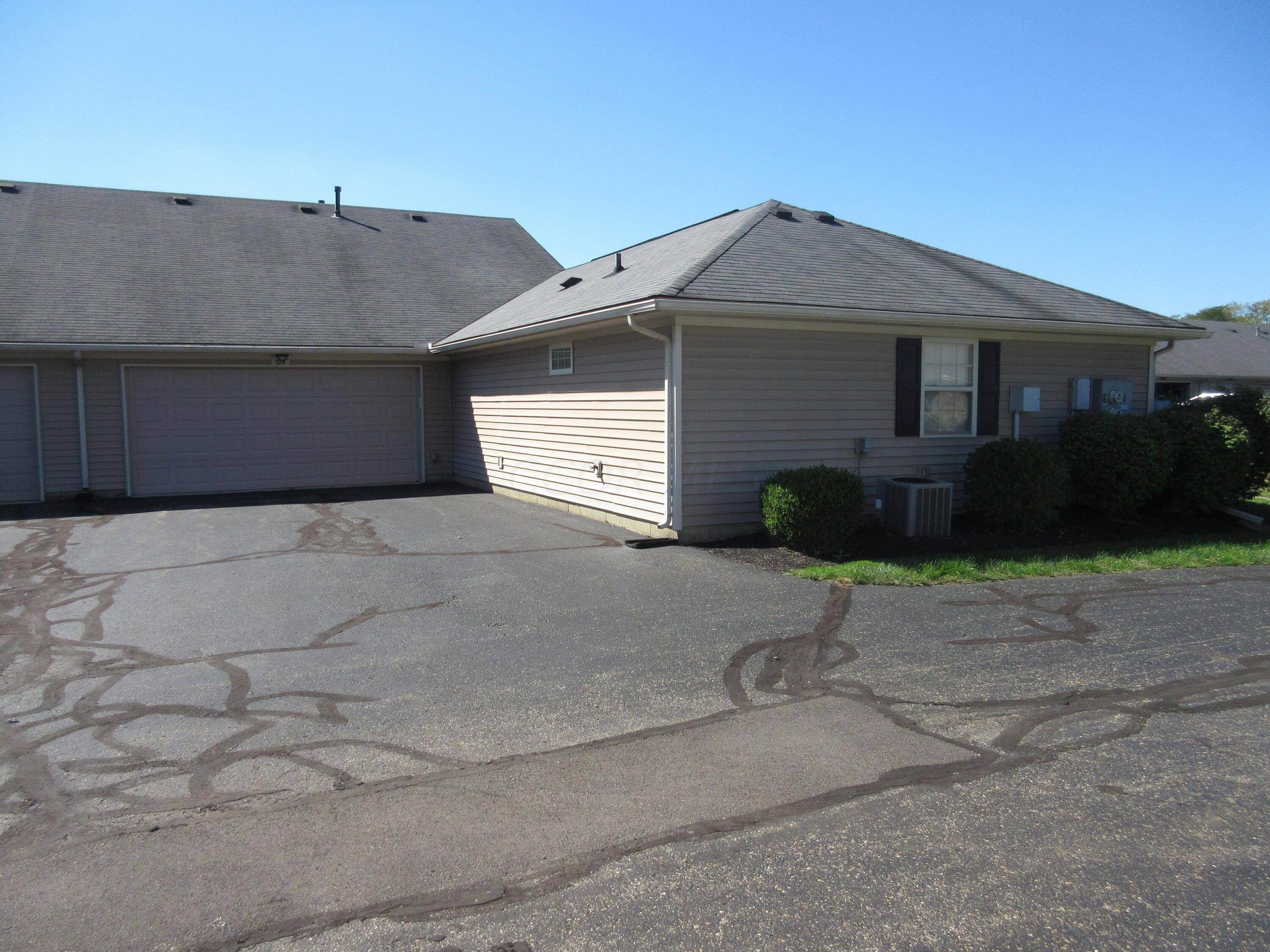 Heath, OH 43056,124 Hillview Court