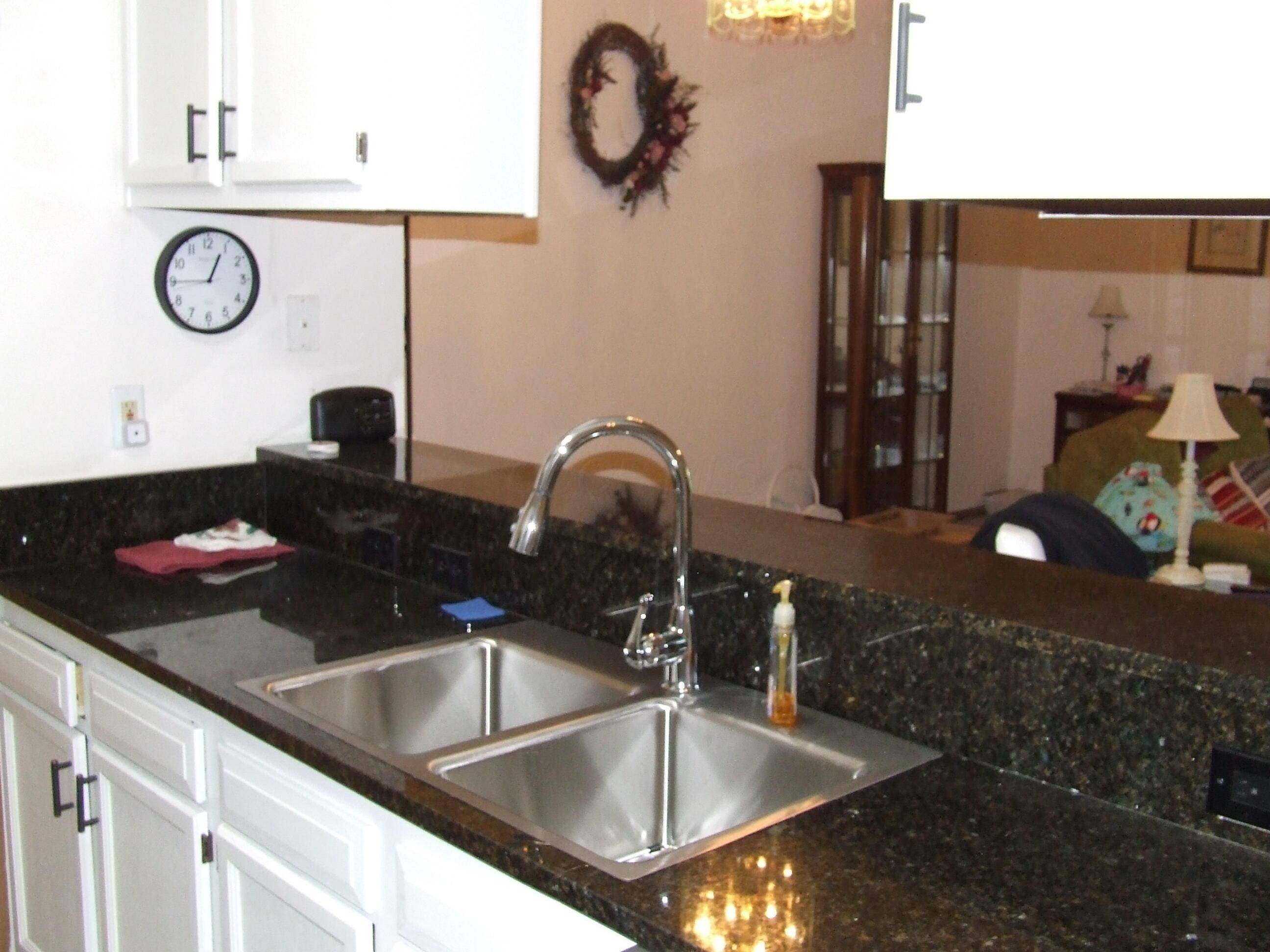 Columbus, OH 43228,4517 White Leaf Way