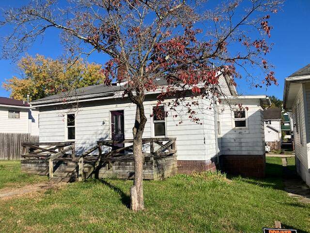 Glouster, OH 45732,21 Maple Street