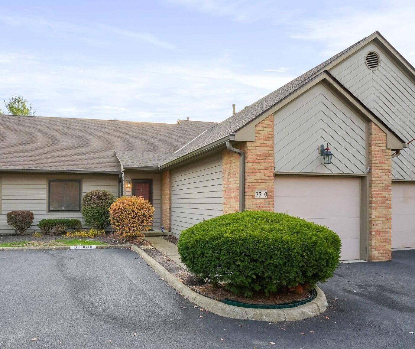 Dublin, OH 43017,7910 Clark Avenue #43