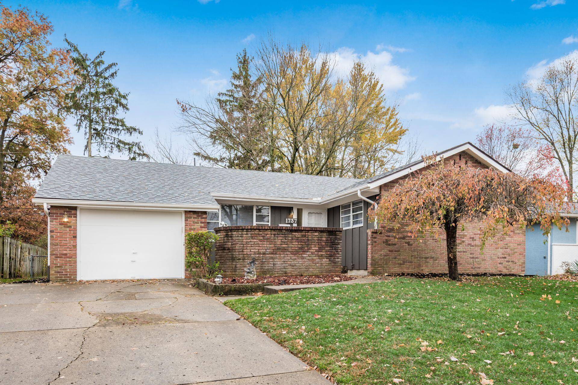 Columbus, OH 43229,1737 Sugarmaple Drive