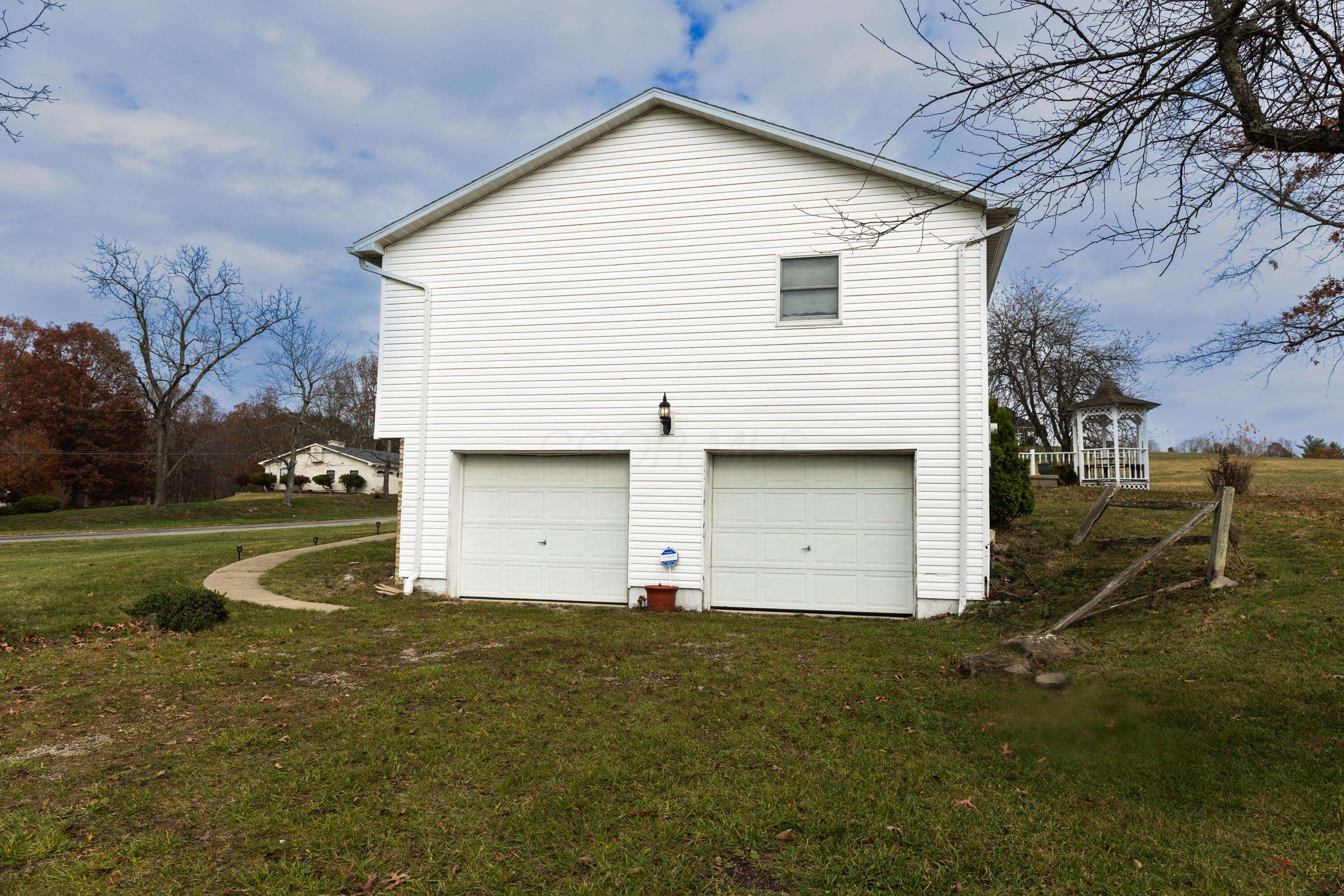 Athens, OH 45701,8166 Lavelle Road