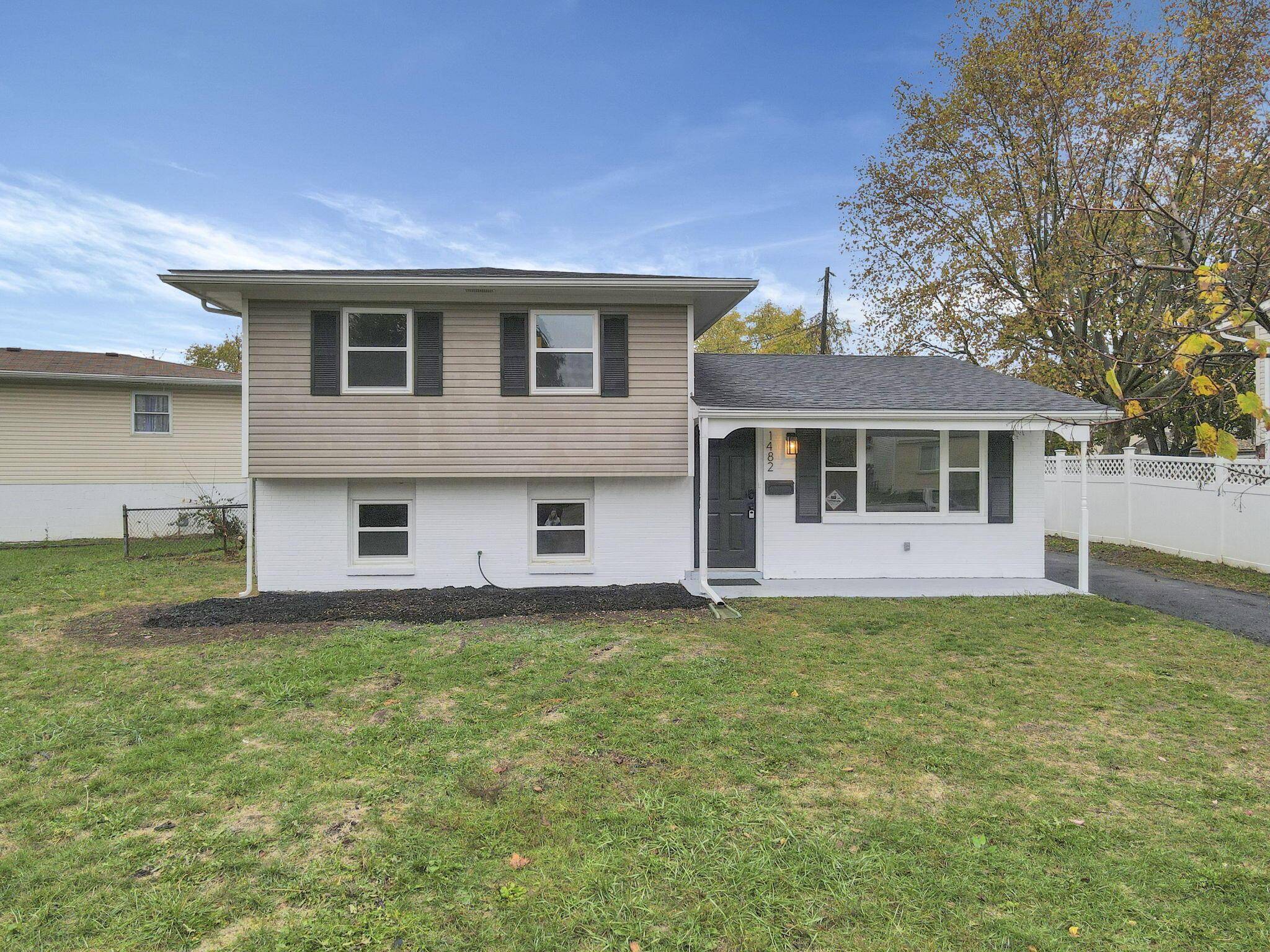 Columbus, OH 43207,1482 Villa Drive