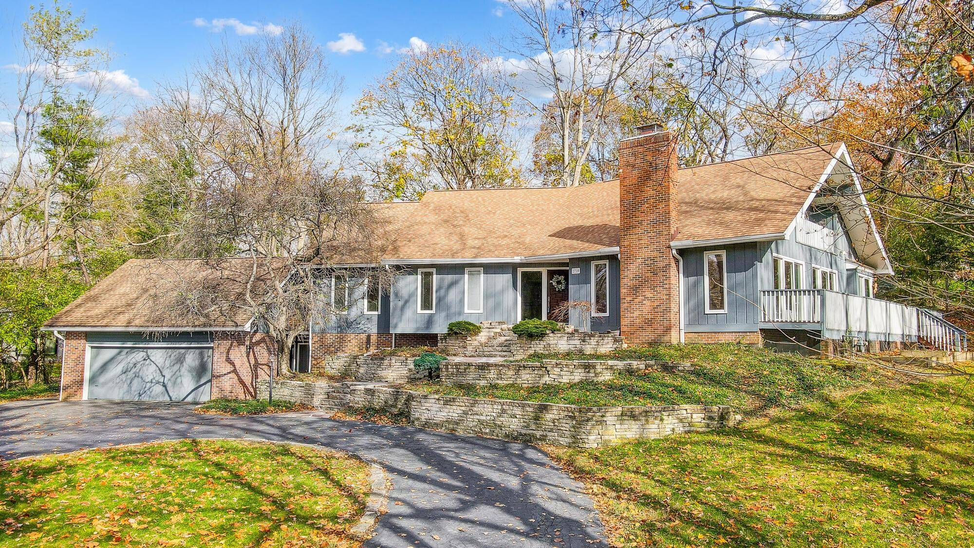 Upper Arlington, OH 43220,2710 Fairfax Drive