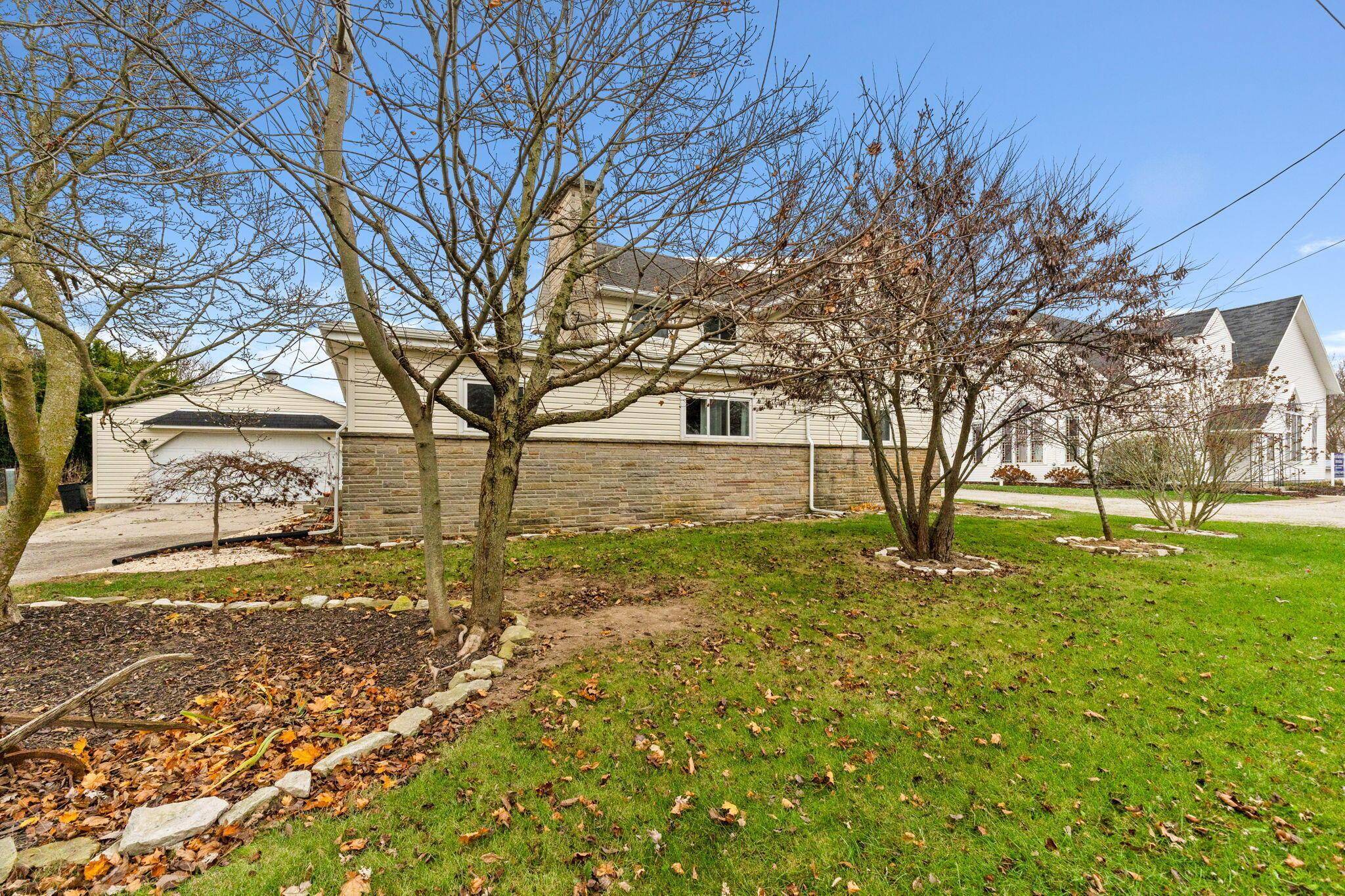 West Mansfield, OH 43358,20511 Treaty Line Road