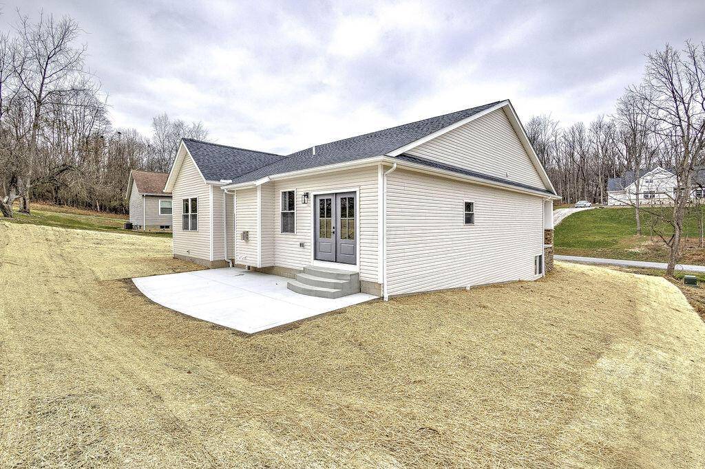 Howard, OH 43028,301 Lakeview Heights Drive